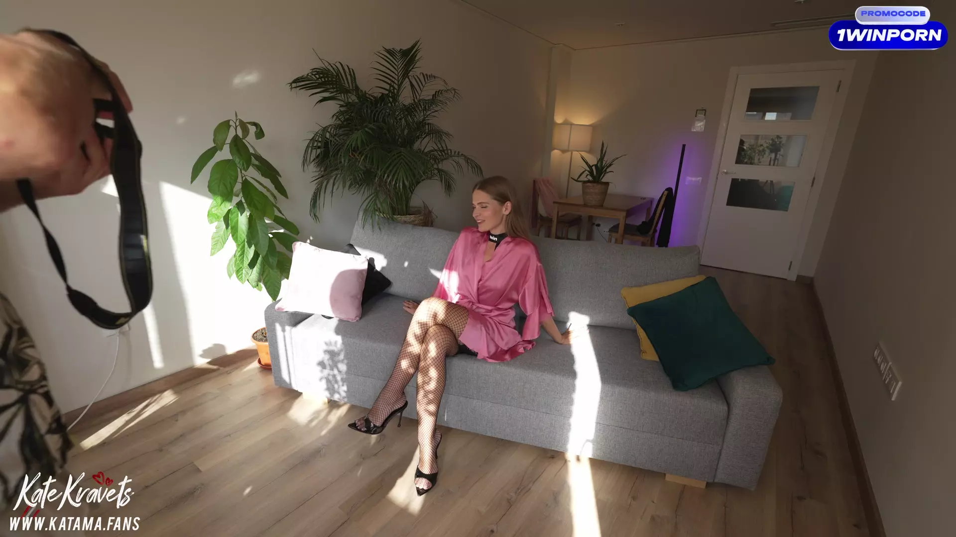 Gorgeous Lingerie Model Photoshoot Ends with Hot Sex thumbnail