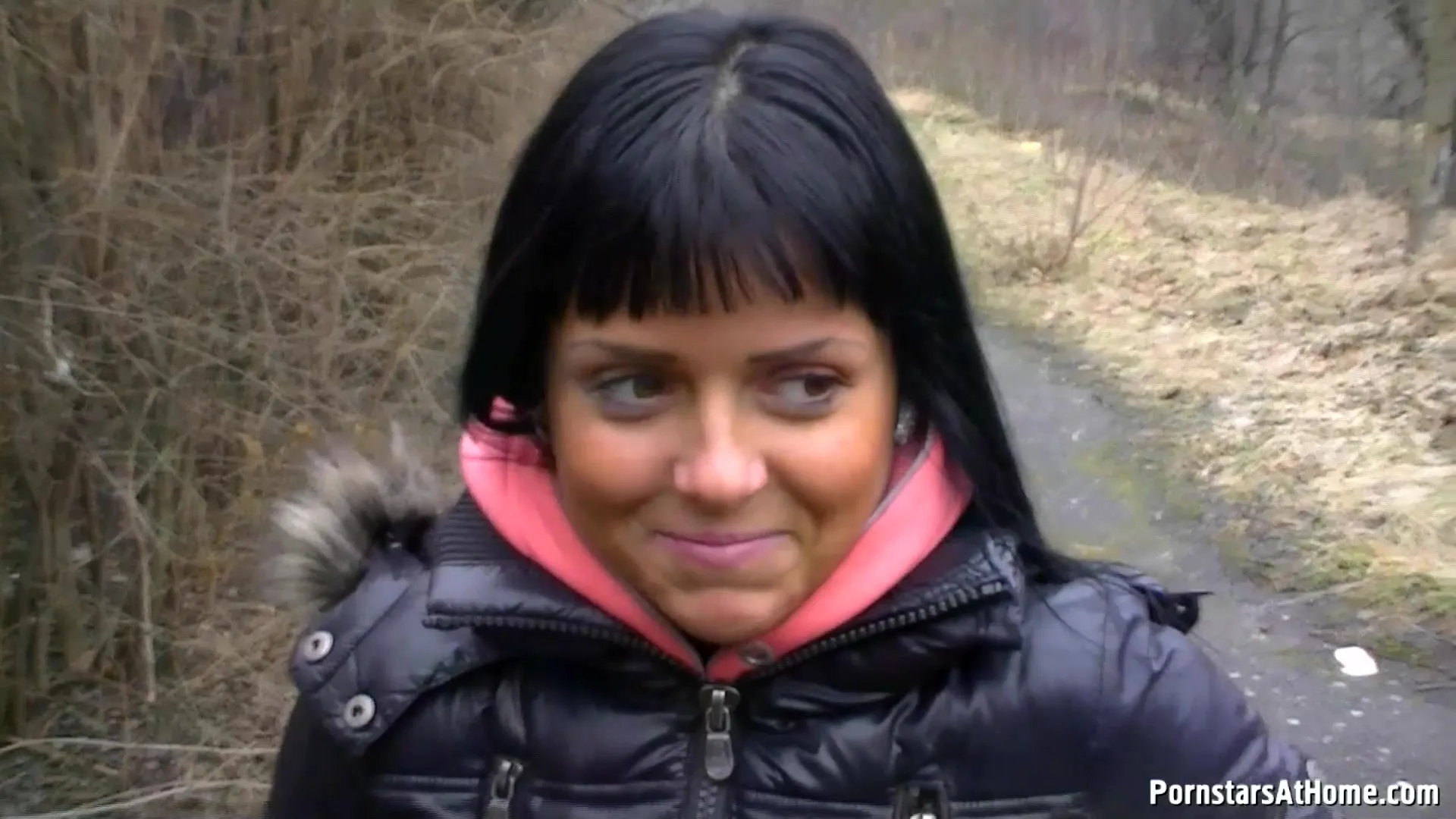 So-so girl is a blowjob goddess