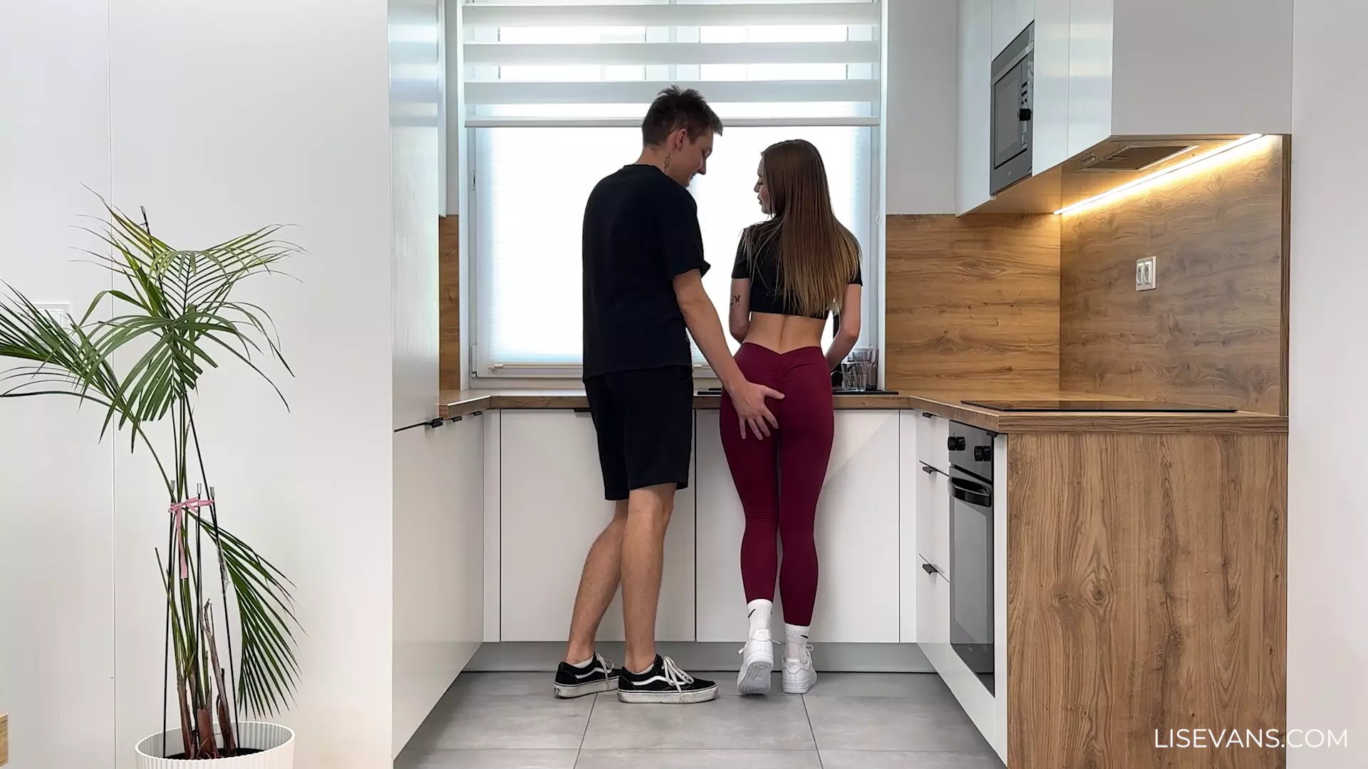 Fucked My Girlfriend in the Kitchen thumbnail