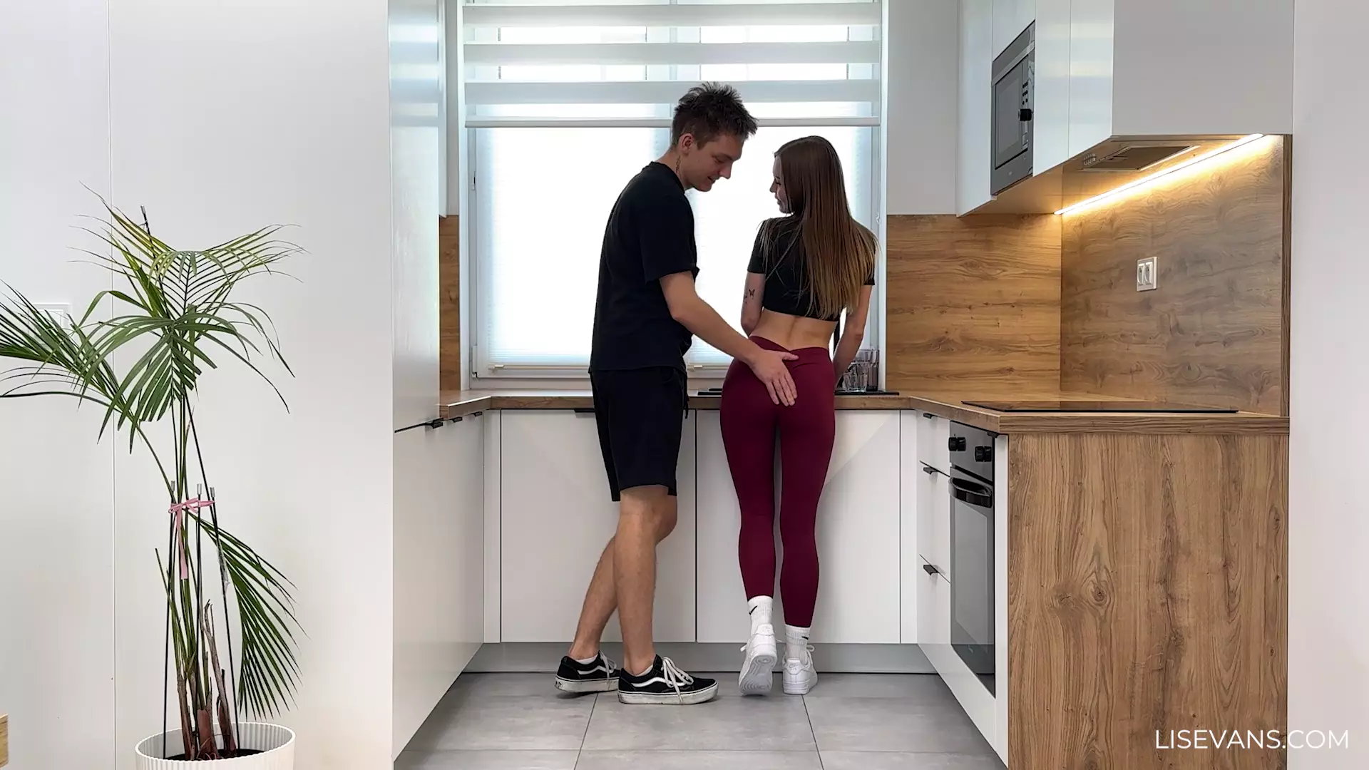 Fucked My Girlfriend in the Kitchen thumbnail