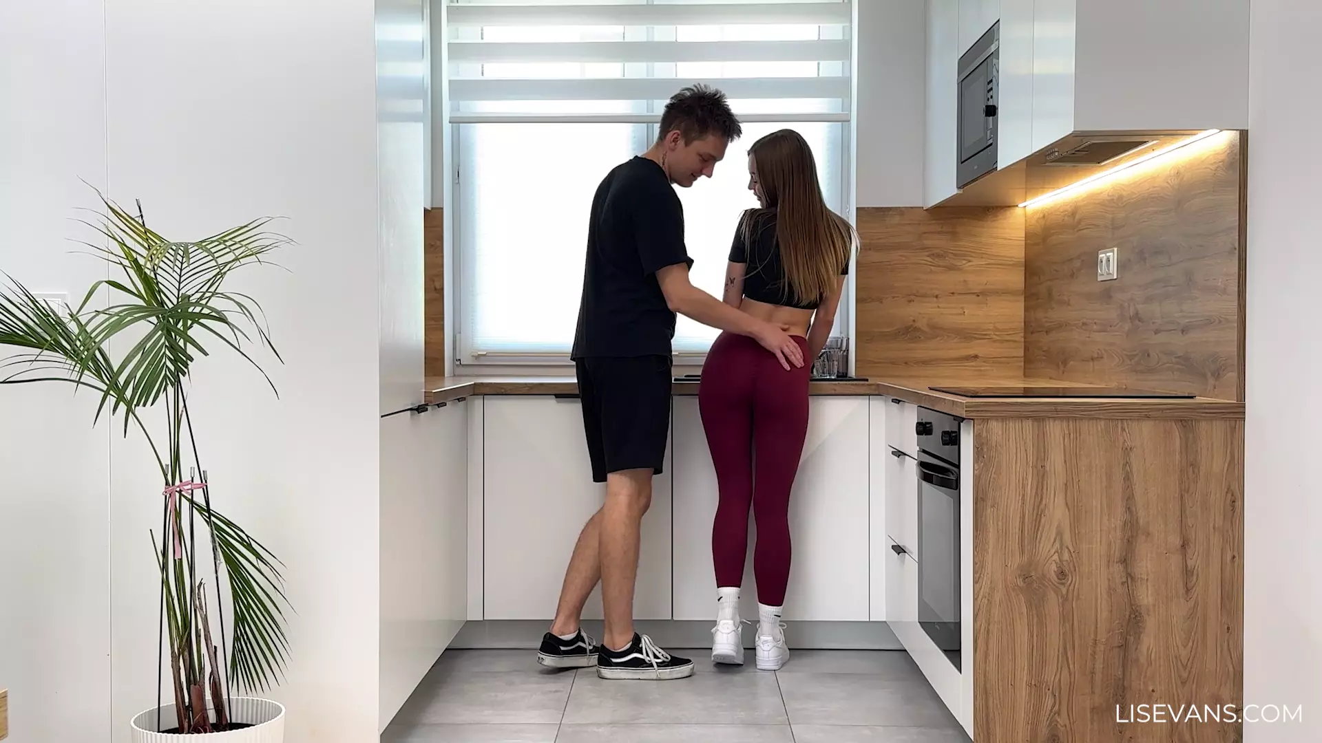 Fucked My Girlfriend in the Kitchen thumbnail