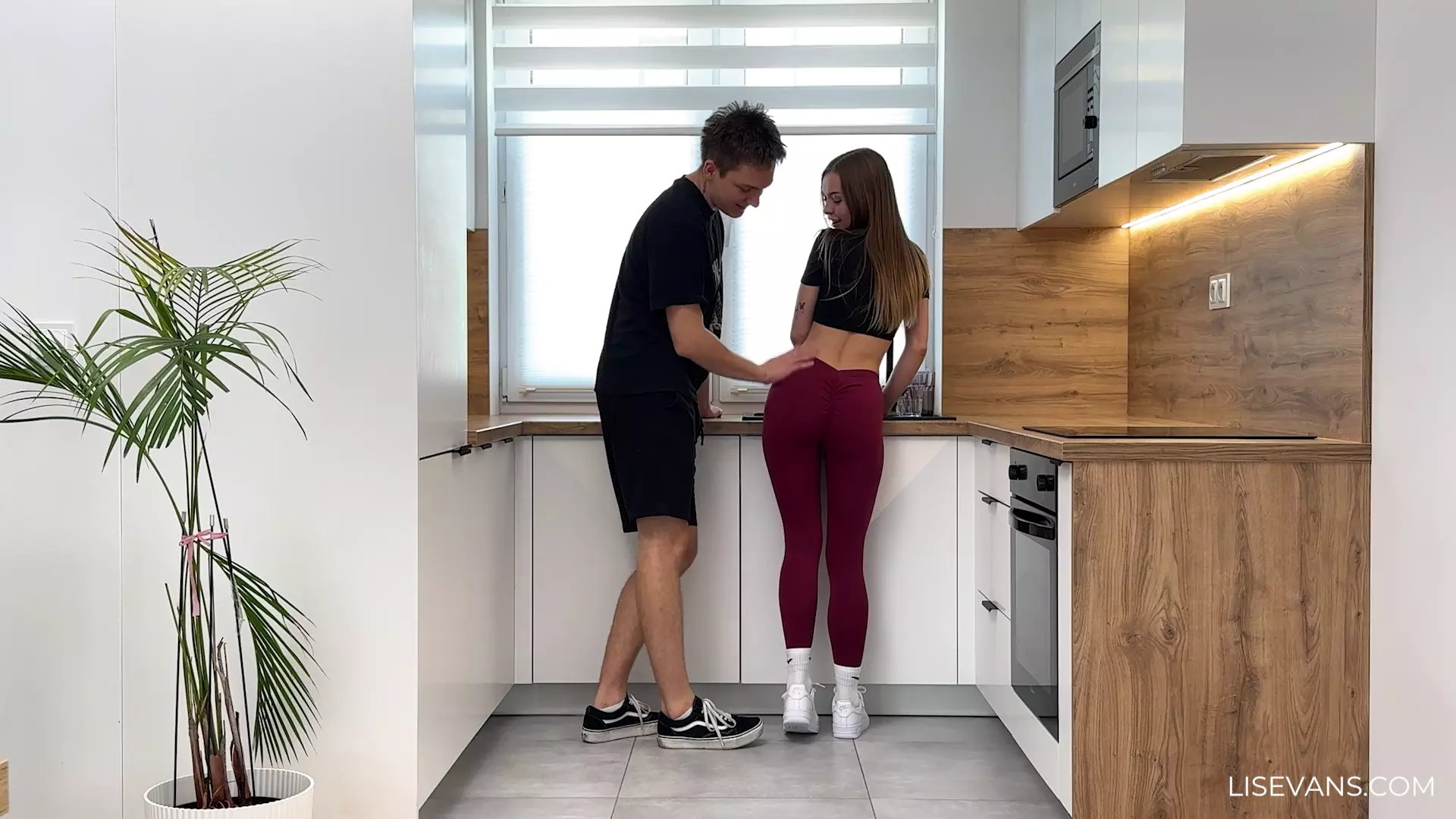 Fucked My Girlfriend in the Kitchen thumbnail
