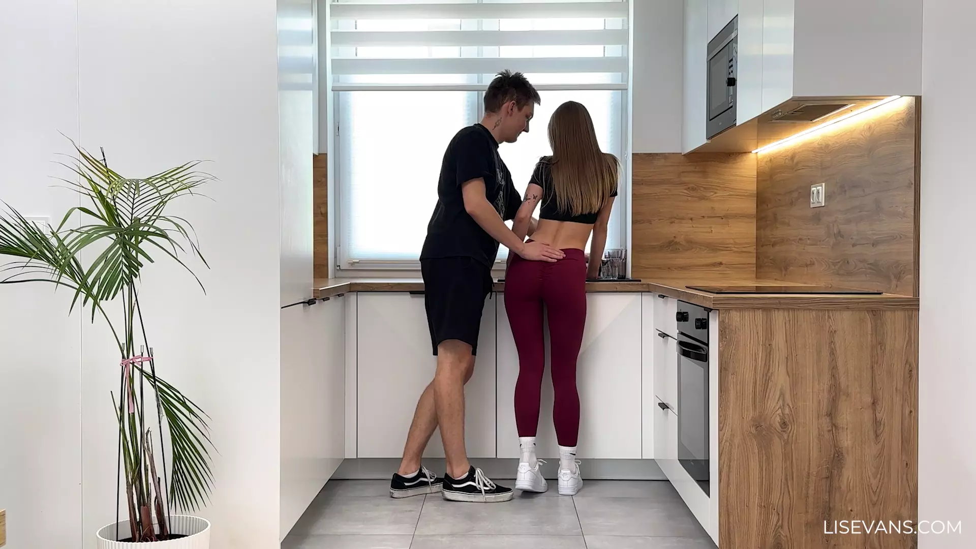 Fucked My Girlfriend in the Kitchen thumbnail