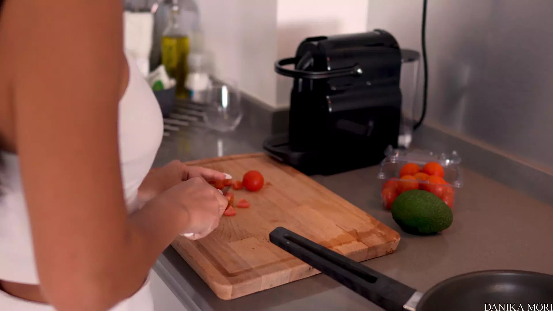 Brunch Time with Anal Sex - Amateur Couple Pov thumbnail