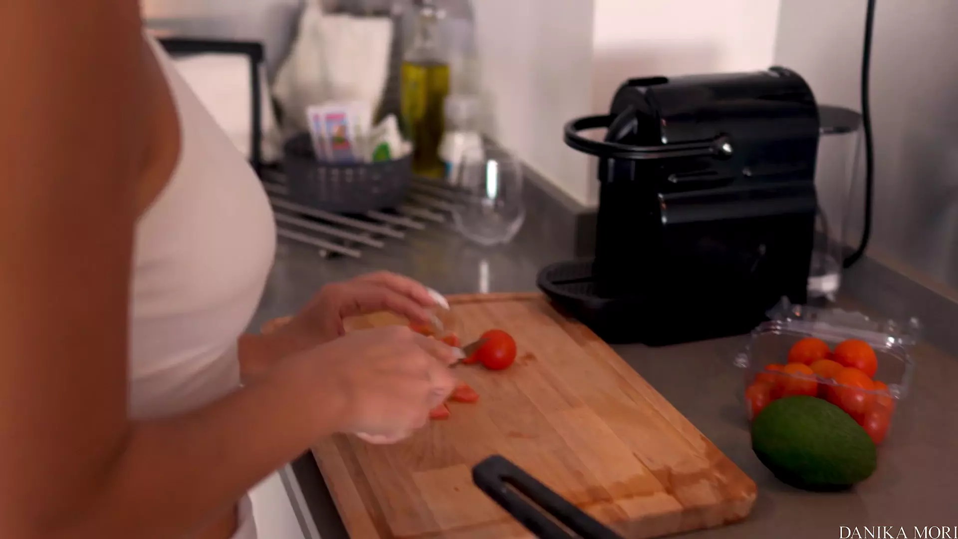 Brunch Time with Anal Sex - Amateur Couple Pov thumbnail