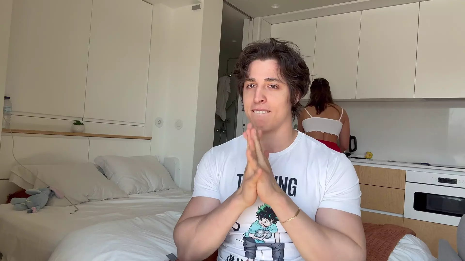 French Girl getting Her Pussy Eaten thumbnail