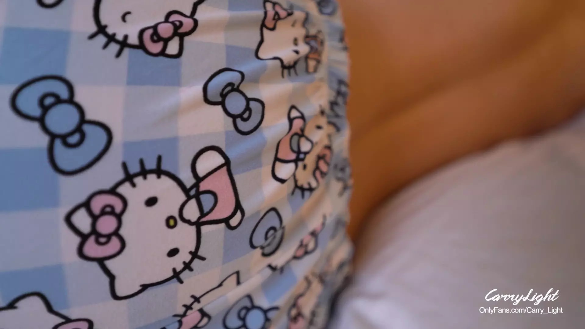 Step Mom Wakes Up to Hard Cock of Step Son He Helps Milf to Cum Quick thumbnail