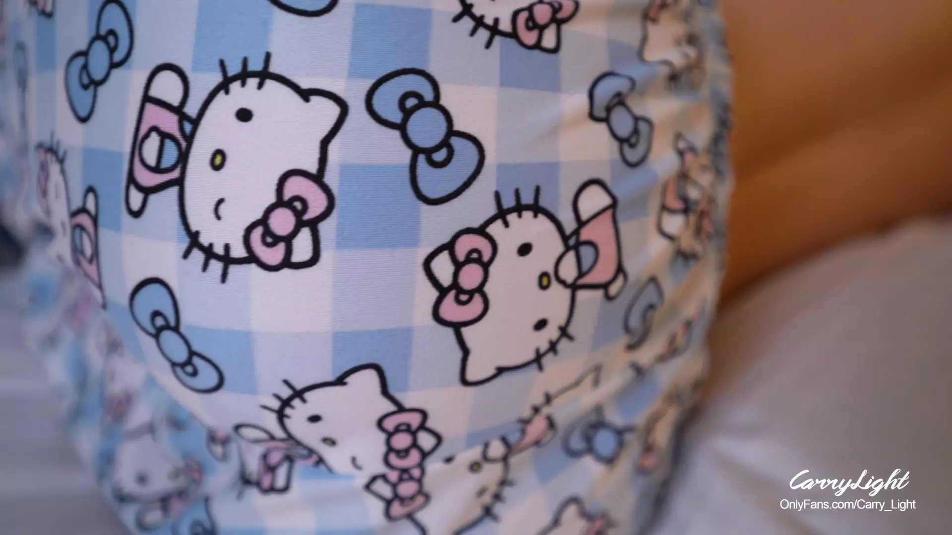 Step Mom Wakes Up to Hard Cock of Step Son He Helps Milf to Cum Quick thumbnail