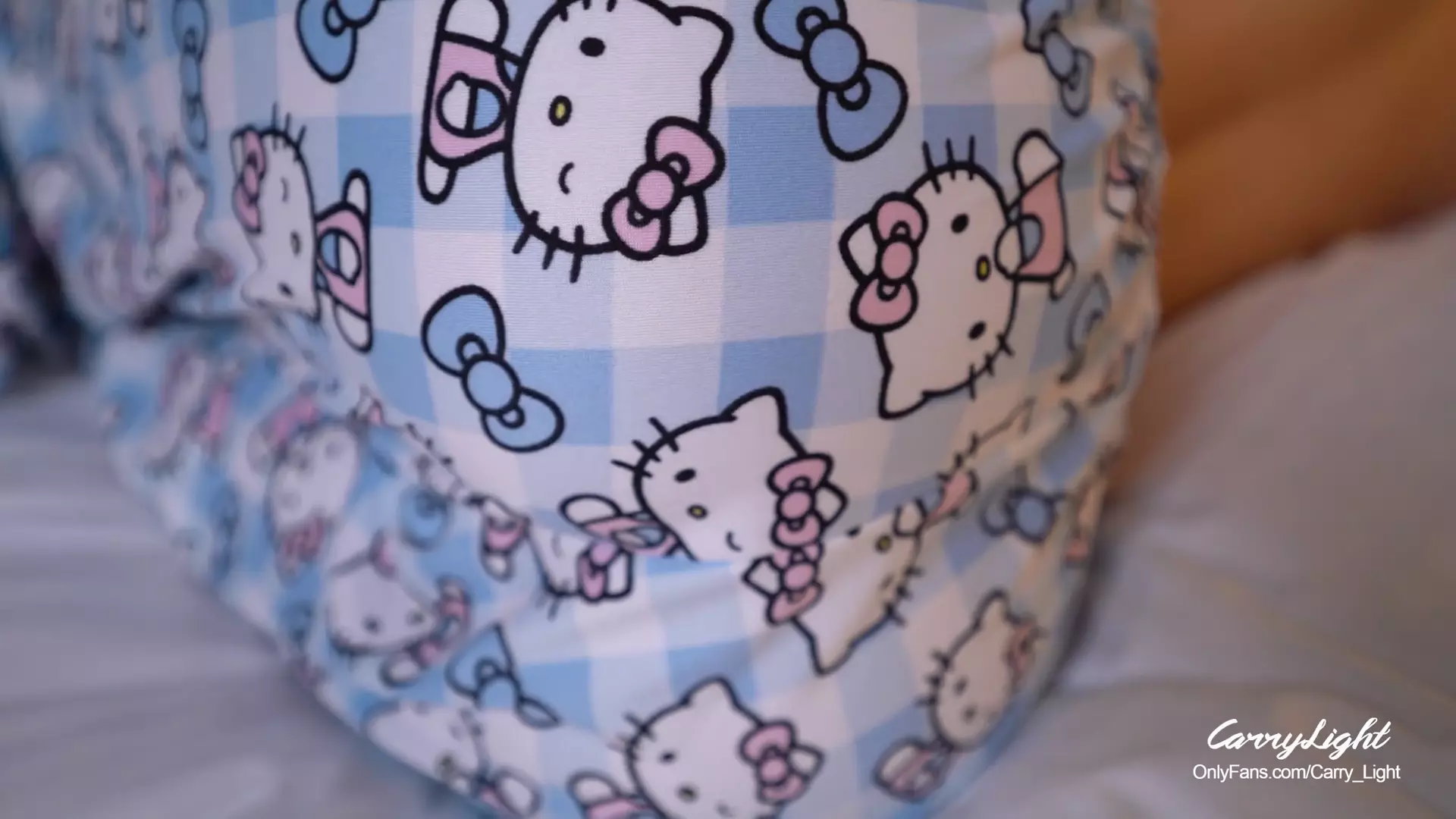 Step Mom Wakes Up to Hard Cock of Step Son He Helps Milf to Cum Quick thumbnail