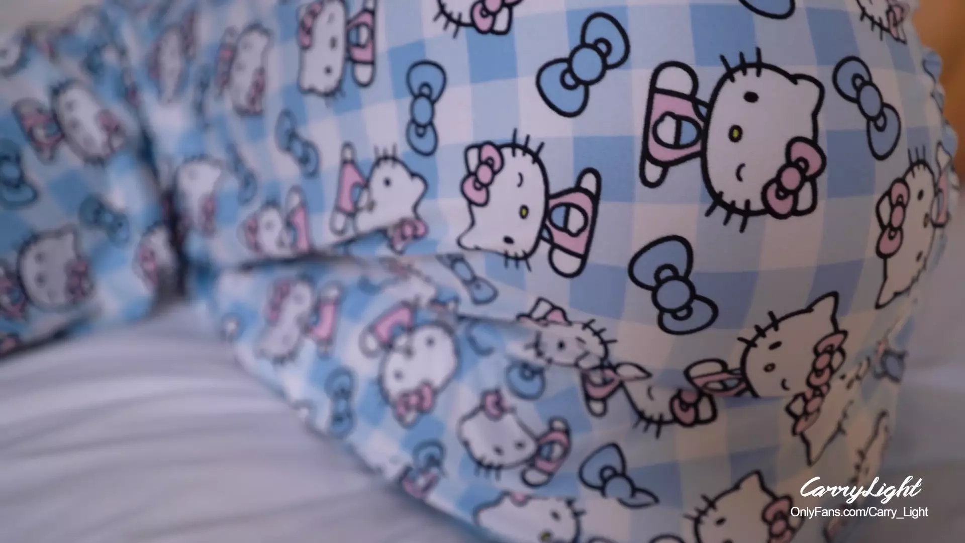 Step Mom Wakes Up to Hard Cock of Step Son He Helps Milf to Cum Quick thumbnail