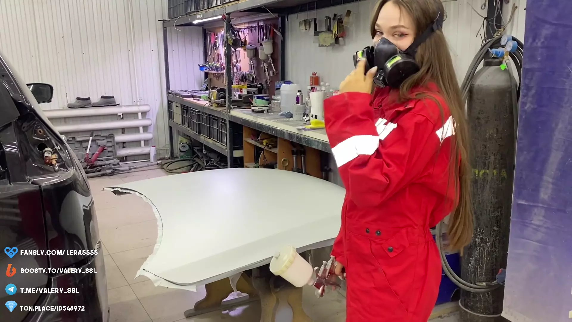 Car Mechanic Girl Didn't Do the Job and was Fucked on the Hood