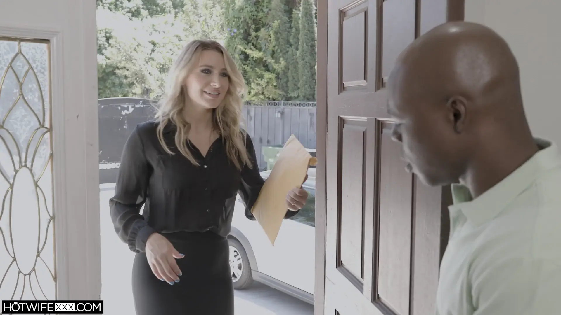 When Cuck Husband Sends Thirsty Wife to His Black Employee (ella Reese) thumbnail