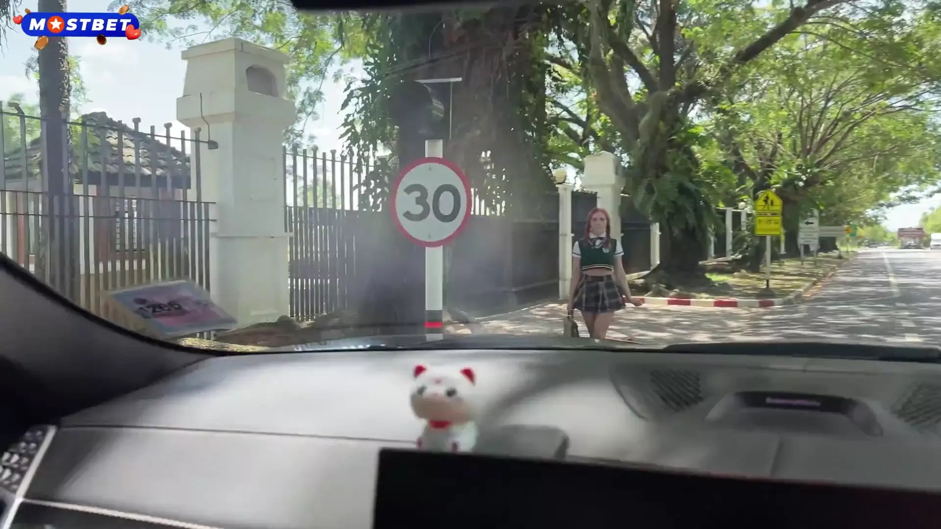 British Student Sucked off a Stranger in Car, Invited Him Home to Fuck and Fi... thumbnail