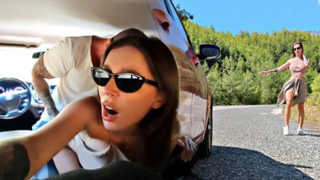 I Gave a Ride to a Blogger and Fucked Her!